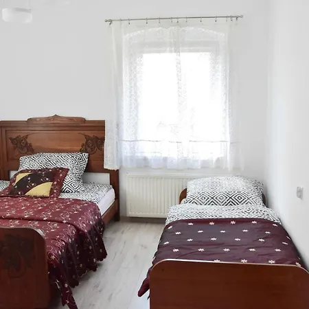 W Ziolowym Ogrodzie - Pokoje Z Dostepna Kuchnia, Apartament Kudowa-Zdrój Exteriér fotografie